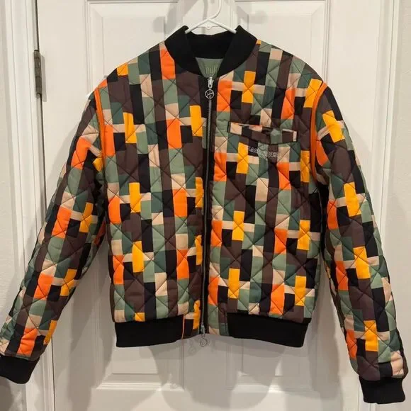 Puma Unisex Green Color-Blocked Reversible Collared Bomber Jacket Size M - Picture 3 of 8